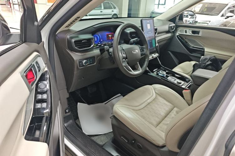 Used Ford Explorer 2020 EcoBoost 285 4x4 Platinum Edition 6 Seats Driver Seat