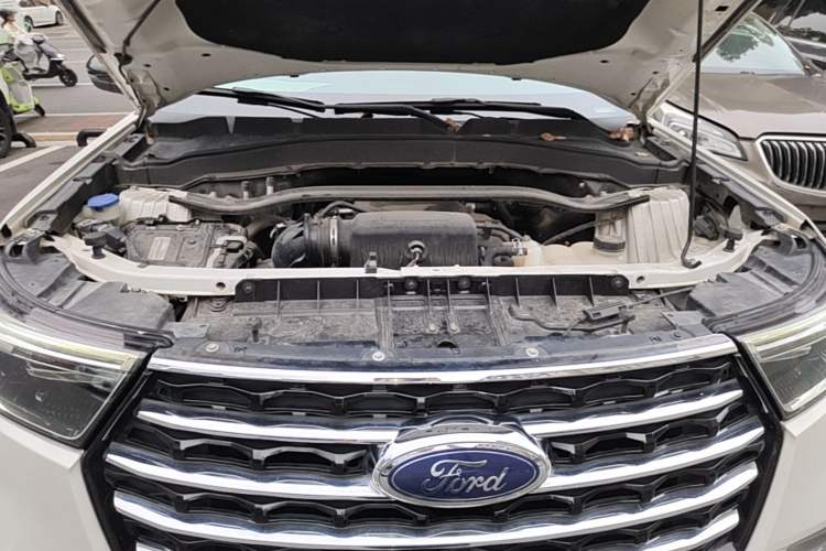 Used Ford Explorer 2020 EcoBoost 285 Rear-Drive Trend Edition 7-Seater Engine Bay