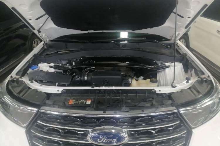 Used Ford Explorer 2020 EcoBoost 285 4x4 Trend Edition 7-Seater Engine Bay