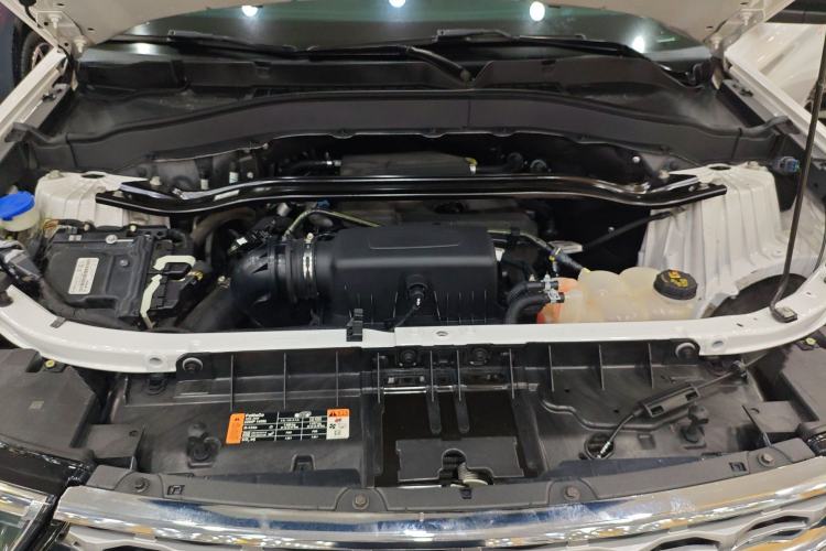 Used Ford Explorer 2020 EcoBoost 285 4x4 Titanium Edition 6 Seats Engine Bay