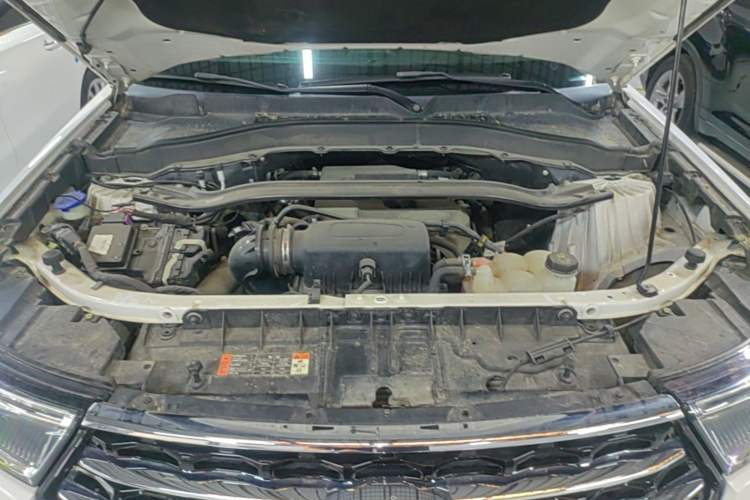Used Ford Explorer 2020 EcoBoost 285 Rear-Drive Trend Edition 6 Seats Engine Bay