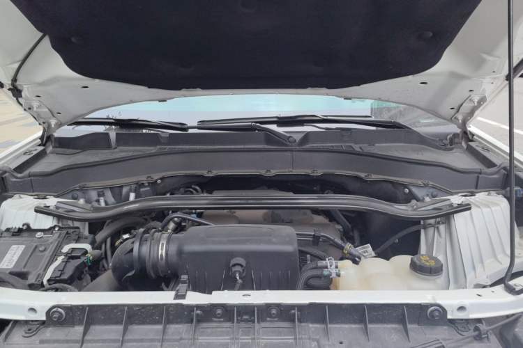 Used Ford Explorer 2020 EcoBoost 285 4x4 Trend Edition 7-Seater Engine Bay