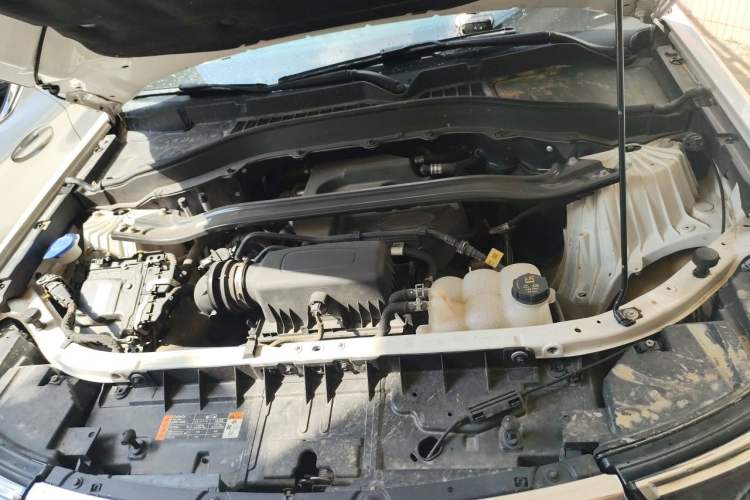 Used Ford Explorer 2020 EcoBoost 285 4x4 Titanium Edition 6 Seats Engine Bay