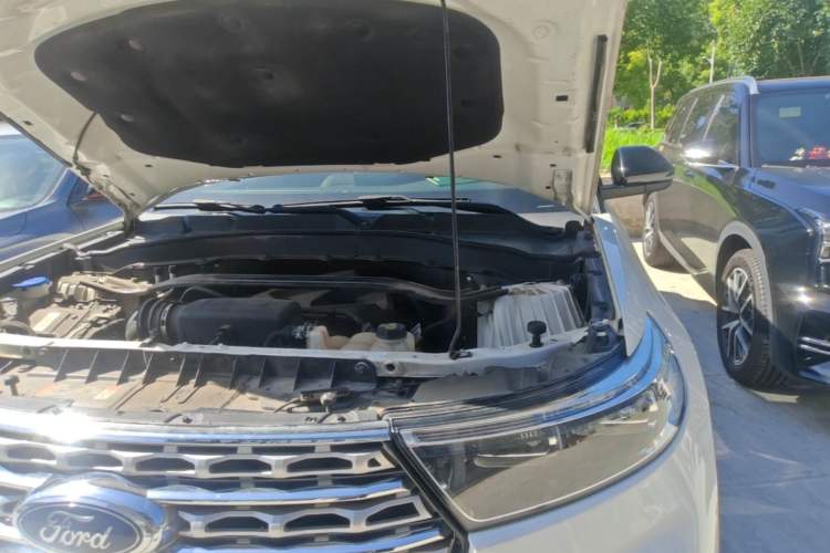 Used Ford Explorer 2020 EcoBoost 285 4x4 Titanium Edition 7-Seater Engine Bay Left