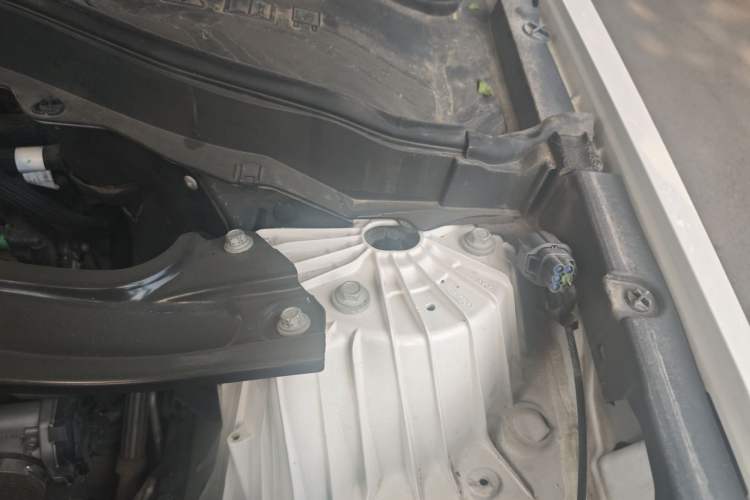 Used Ford Explorer 2020 EcoBoost 285 Rear-Drive Trend Edition 7-Seater Engine Bay Left