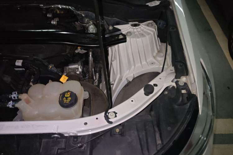 Used Ford Explorer 2020 EcoBoost 285 Four-Wheel Drive Sport Edition ST-LINE 7-Seater Engine Bay Left