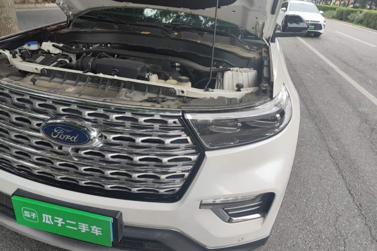 Used Ford Explorer 2020 EcoBoost 285 4x4 Titanium Edition 7-Seater Engine Bay Left