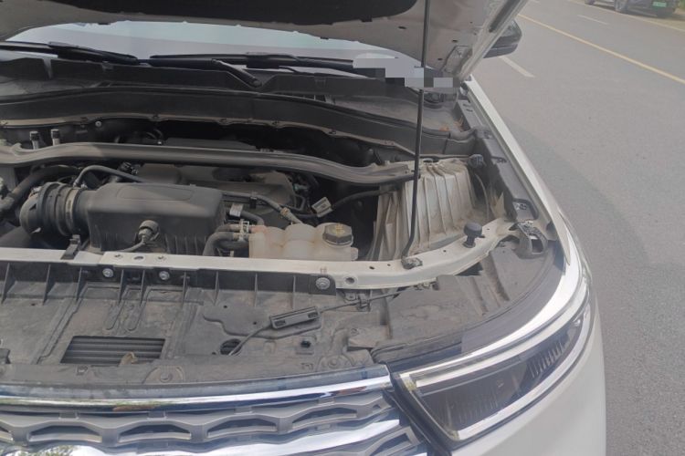Used Ford Explorer 2020 EcoBoost 285 4x4 Titanium Edition 7-Seater Engine Bay Left