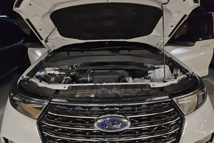 Used Ford Explorer 2020 EcoBoost 285 4x4 Trend Edition 7-Seater Engine Bay