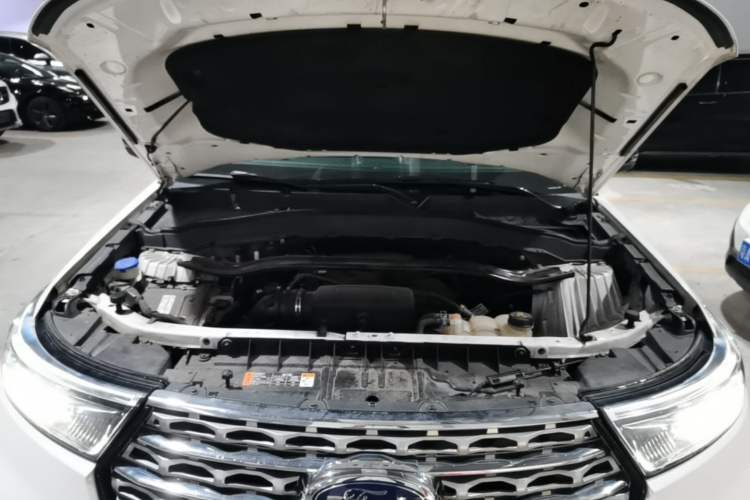 Used Ford Explorer 2020 EcoBoost 285 4x4 Titanium Edition 7-Seater Engine Bay