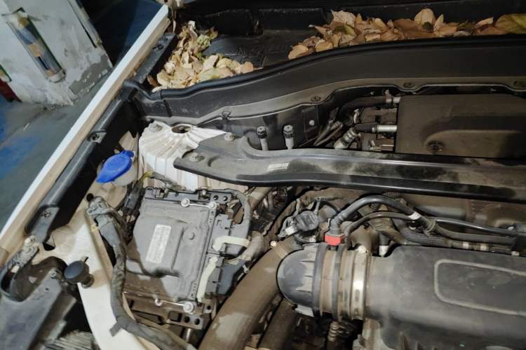 Used Ford Explorer 2020 EcoBoost 285 Four-Wheel Drive Sport Edition ST-LINE 7-Seater Engine Bay Right