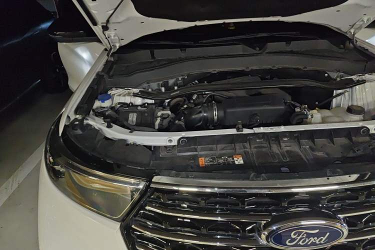 Used Ford Explorer 2020 EcoBoost 285 4x4 Trend Edition 7-Seater Engine Bay Right