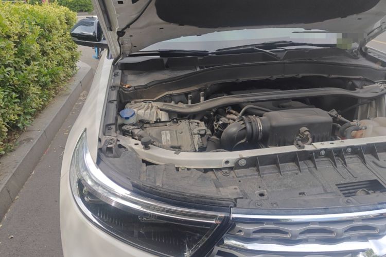 Used Ford Explorer 2020 EcoBoost 285 4x4 Titanium Edition 7-Seater Engine Bay Right