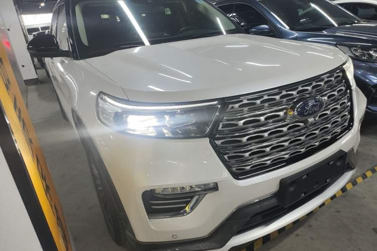 Used Ford Explorer 2020 EcoBoost 285 4x4 Titanium Edition 7-Seater Exterior 1