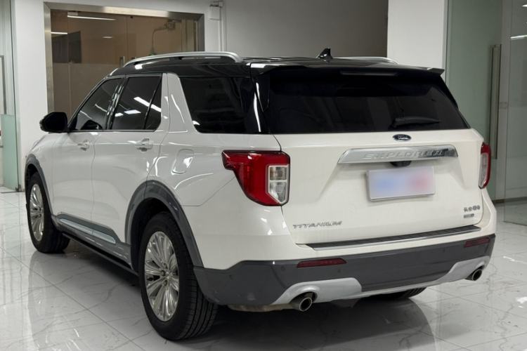 Used Ford Explorer 2020 EcoBoost 285 4x4 Titanium Edition 7-Seater Exterior 2