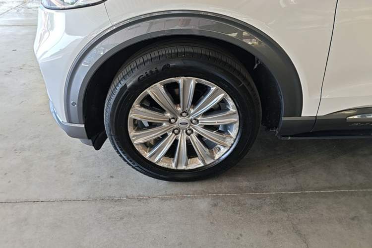 Used Ford Explorer 2020 EcoBoost 285 4x4 Titanium Edition 6 Seats Exterior 4