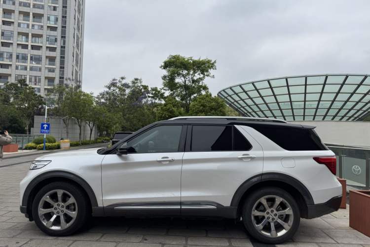 Used Ford Explorer 2020 EcoBoost 285 4x4 Platinum Edition 6 Seats Exterior 7
