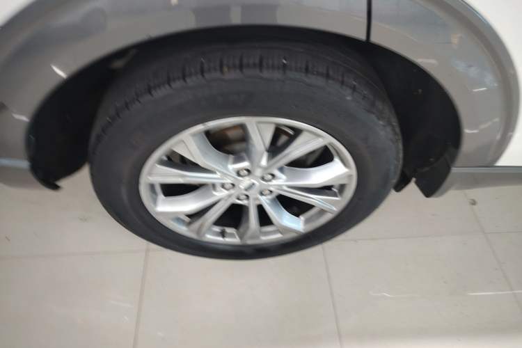 Used Ford Explorer 2020 EcoBoost 285 4x4 Trend Edition 7-Seater Exterior 8