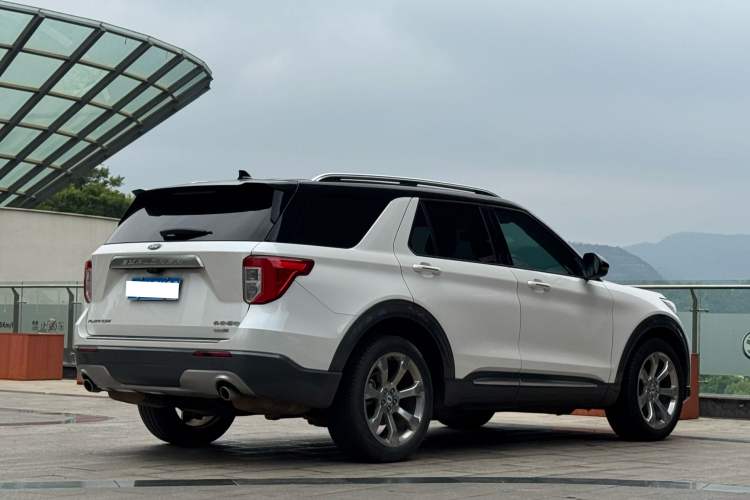 Used Ford Explorer 2020 EcoBoost 285 4x4 Platinum Edition 6 Seats Exterior 9