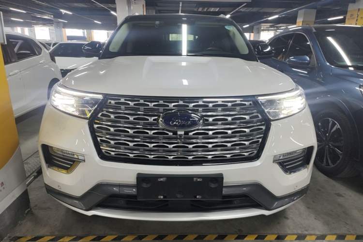 Used Ford Explorer 2020 EcoBoost 285 4x4 Titanium Edition 7-Seater Front