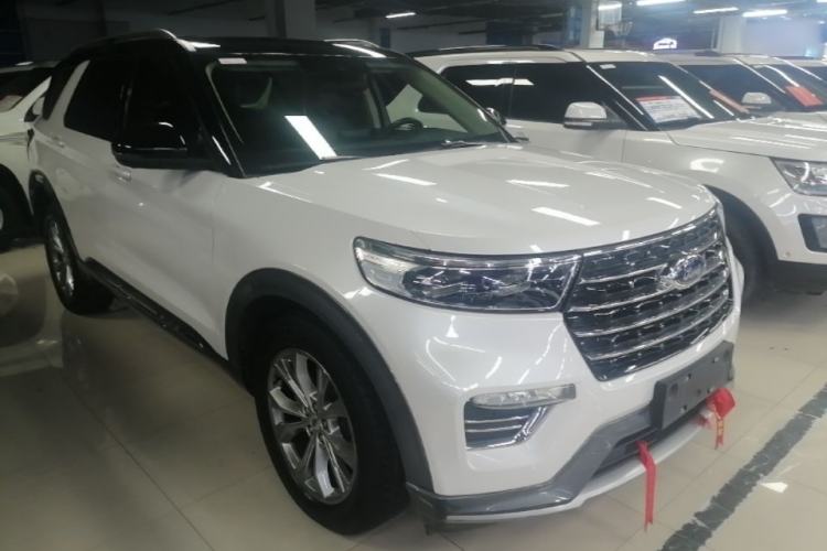 Used Ford Explorer 2020 EcoBoost 285 4x4 Trend Edition 7-Seater Front Right 45 Deg