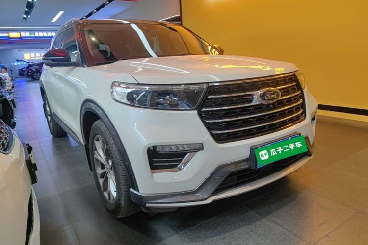 Used Ford Explorer 2020 EcoBoost 285 4x4 Trend Edition 7-Seater Front Right 45 Deg