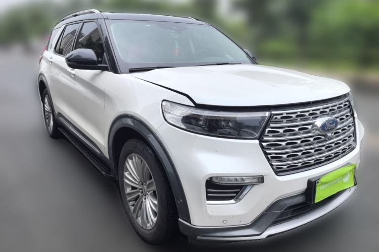 Used Ford Explorer 2020 EcoBoost 285 4x4 Titanium Edition 7-Seater Front Right 45 Deg