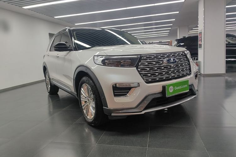 Used Ford Explorer 2020 EcoBoost 285 4x4 Titanium Edition 7-Seater Front Right 45 Deg
