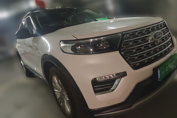 Used Ford Explorer 2020 EcoBoost 285 4x4 Titanium Edition 7-Seater Front Right 45 Deg