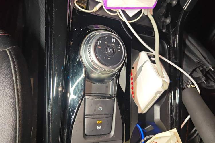 Used Ford Explorer 2020 EcoBoost 285 4x4 Sport Edition ST-LINE 6-Seater Gear Lever