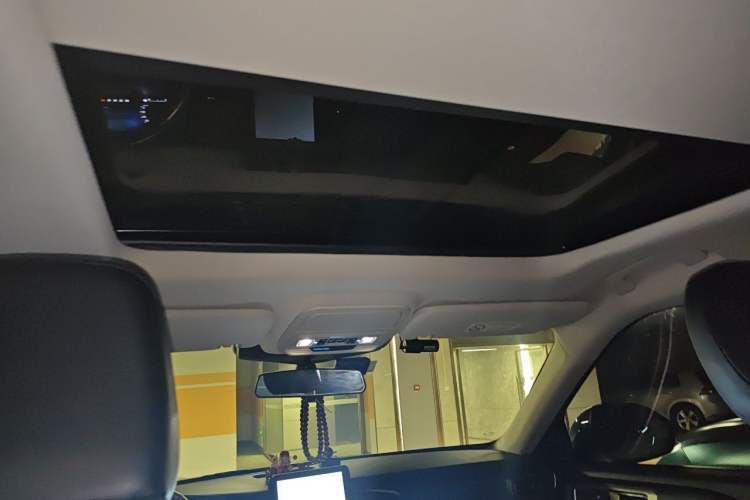 Used Ford Explorer 2020 EcoBoost 285 4x4 Trend Edition 7-Seater Headliner
