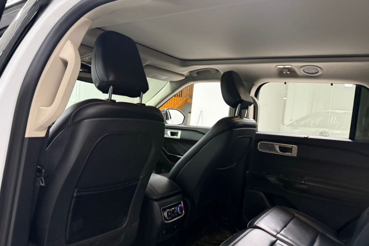 Used Ford Explorer 2020 EcoBoost 285 4x4 Titanium Edition 7-Seater Headliner