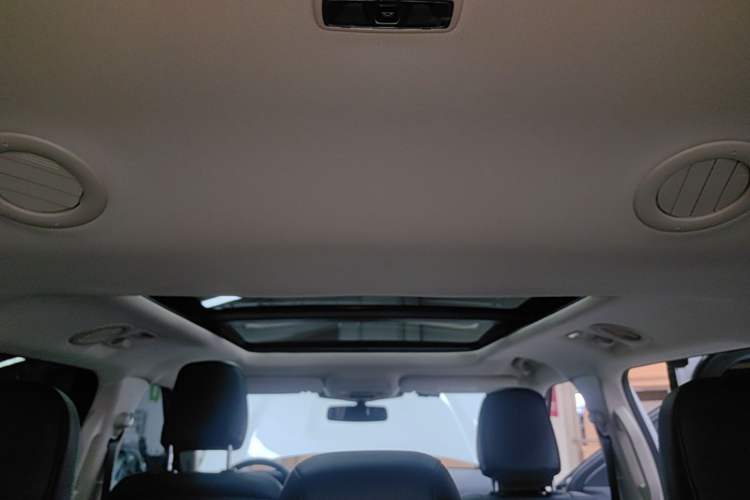 Used Ford Explorer 2020 EcoBoost 285 4x4 Titanium Edition 7-Seater Headliner