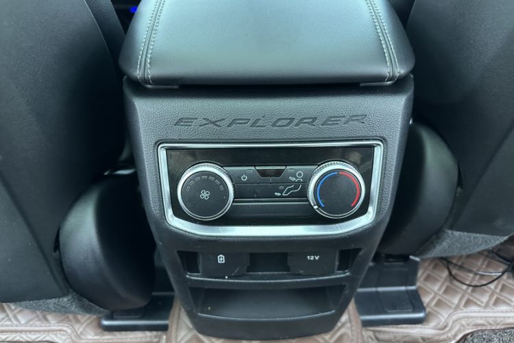 Used Ford Explorer 2020 EcoBoost 285 4x4 Trend Edition 7-Seater Interior 3