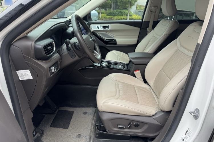 Used Ford Explorer 2020 EcoBoost 285 4x4 Platinum Edition 6 Seats Interior 3