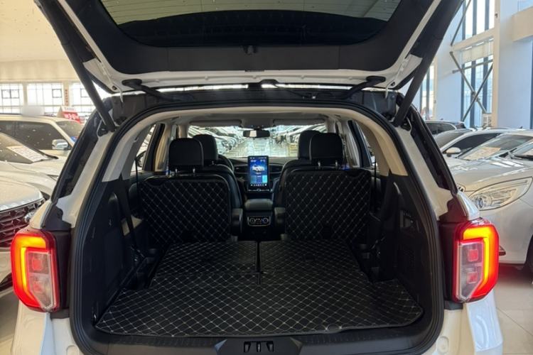 Used Ford Explorer 2020 EcoBoost 285 4x4 Titanium Edition 6 Seats Interior 5