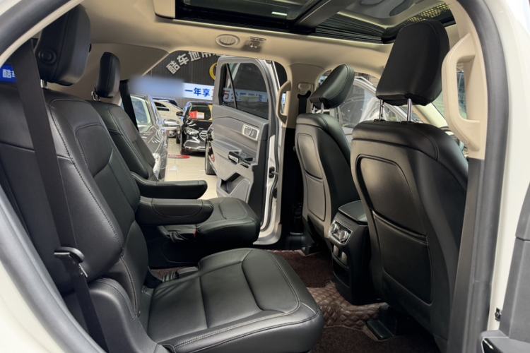 Used Ford Explorer 2020 EcoBoost 285 Four-Wheel Drive Trend Edition 6 Seats Interior 7