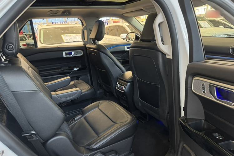 Used Ford Explorer 2020 EcoBoost 285 4x4 Titanium Edition 6 Seats Interior 7
