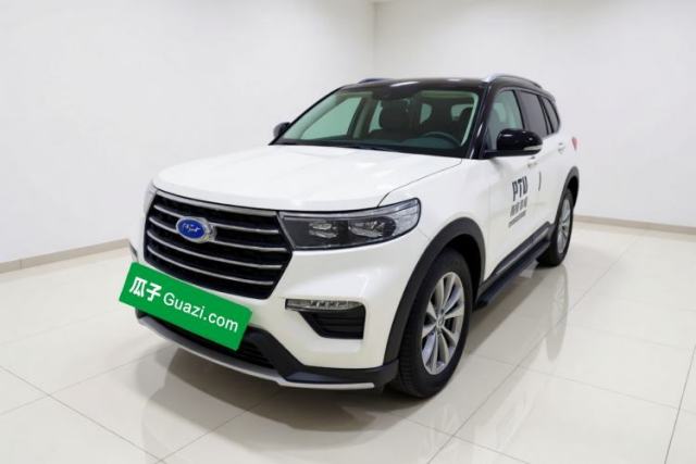 Ojetý Ford Explorer 2020 EcoBoost 285 4x4 Trend Edition 7-Seater