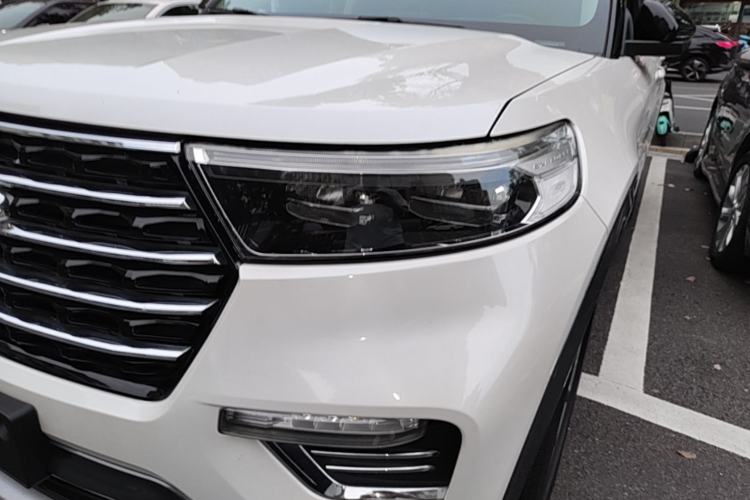 Used Ford Explorer 2020 EcoBoost 285 Rear-Drive Trend Edition 7-Seater Left Front Headlight