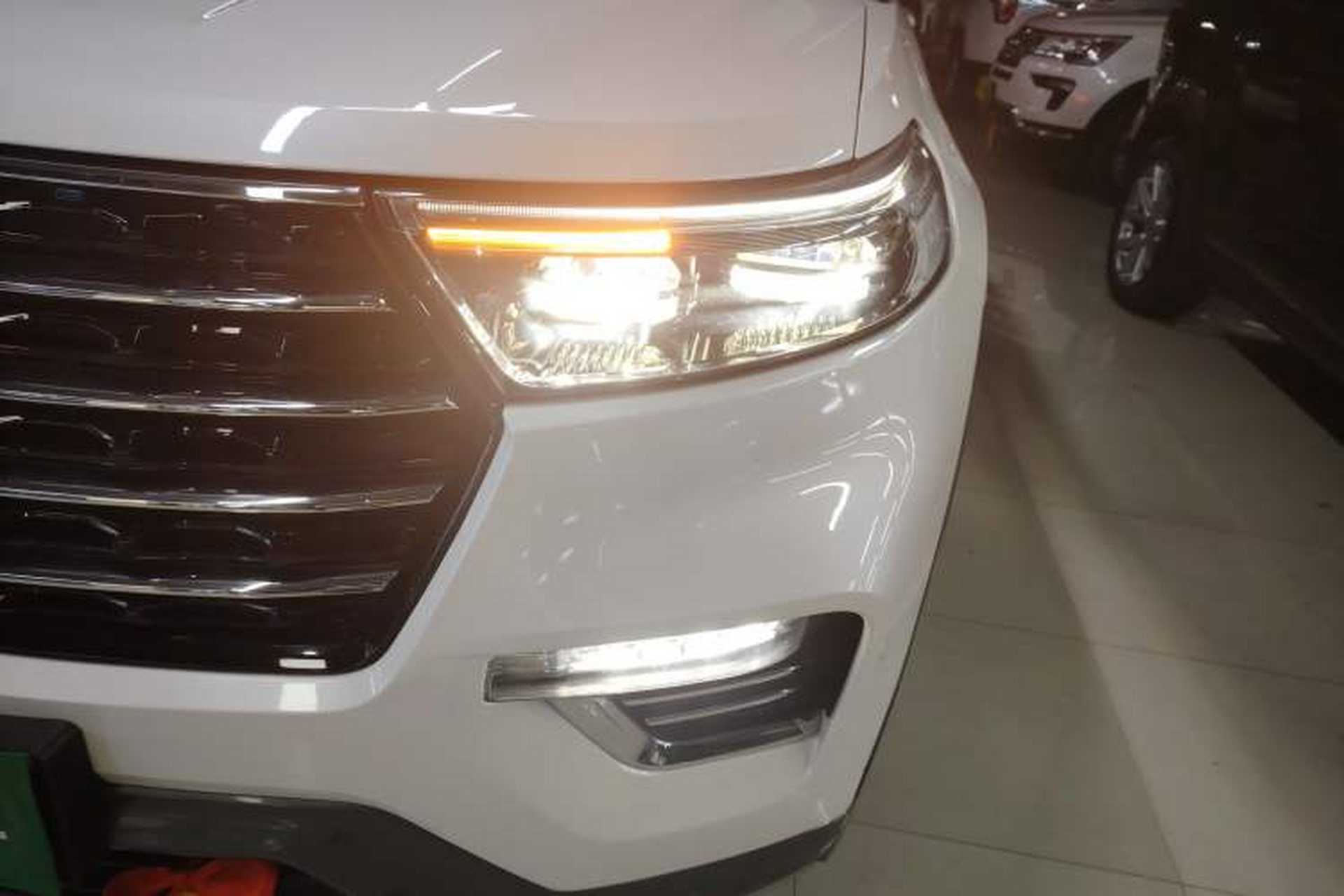 Used Ford Explorer 2020 EcoBoost 285 4x4 Trend Edition 7-Seater Left Front Headlight
