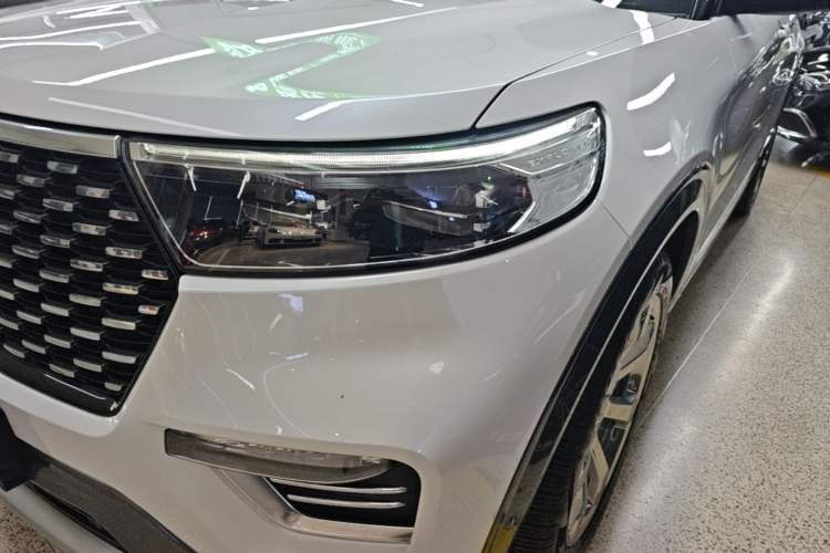 Used Ford Explorer 2020 EcoBoost 285 4x4 Platinum Edition 6 Seats Left Front Headlight