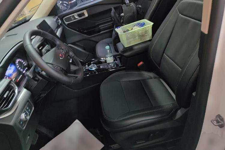 Used Ford Explorer 2020 EcoBoost 285 4x4 Trend Edition 7-Seater Left Front Seat