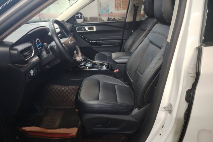 Used Ford Explorer 2020 EcoBoost 285 4x4 Trend Edition 7-Seater Left Front Seat