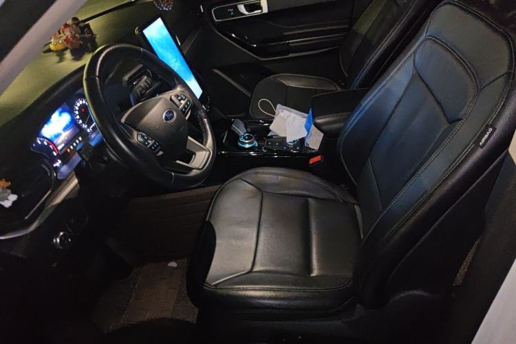 Used Ford Explorer 2020 EcoBoost 285 4x4 Trend Edition 7-Seater Left Front Seat
