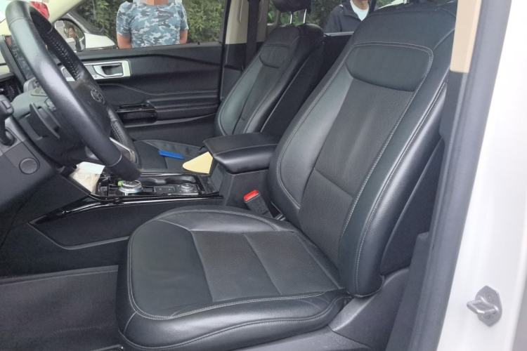 Used Ford Explorer 2020 EcoBoost 285 4x4 Titanium Edition 7-Seater Left Front Seat