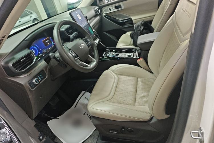 Used Ford Explorer 2020 EcoBoost 285 4x4 Platinum Edition 6 Seats Left Front Seat
