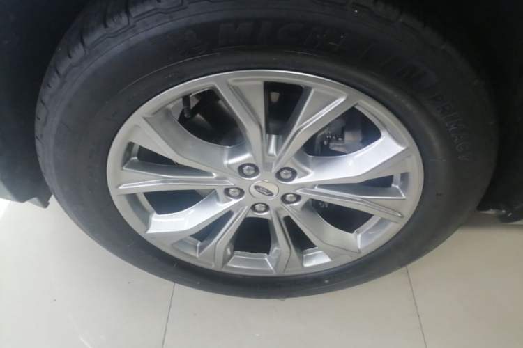 Used Ford Explorer 2020 EcoBoost 285 4x4 Trend Edition 7-Seater Left Front Wheel Hub