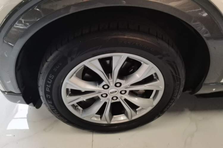 Used Ford Explorer 2020 EcoBoost 285 Four-Wheel Drive Trend Edition 6 Seats Left Front Wheel Hub
