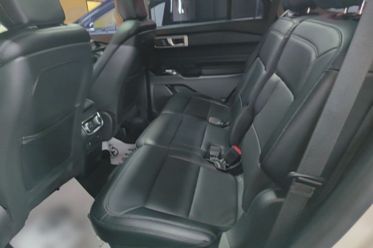 Used Ford Explorer 2020 EcoBoost 285 4x4 Trend Edition 7-Seater Left Rear Seat